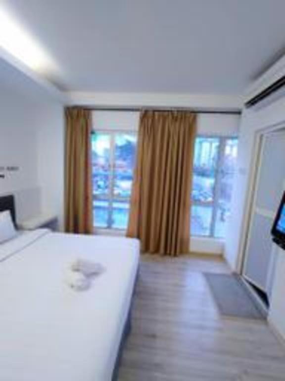 Hotel Zamburger Plaza Mahkota Malacca Exterior photo