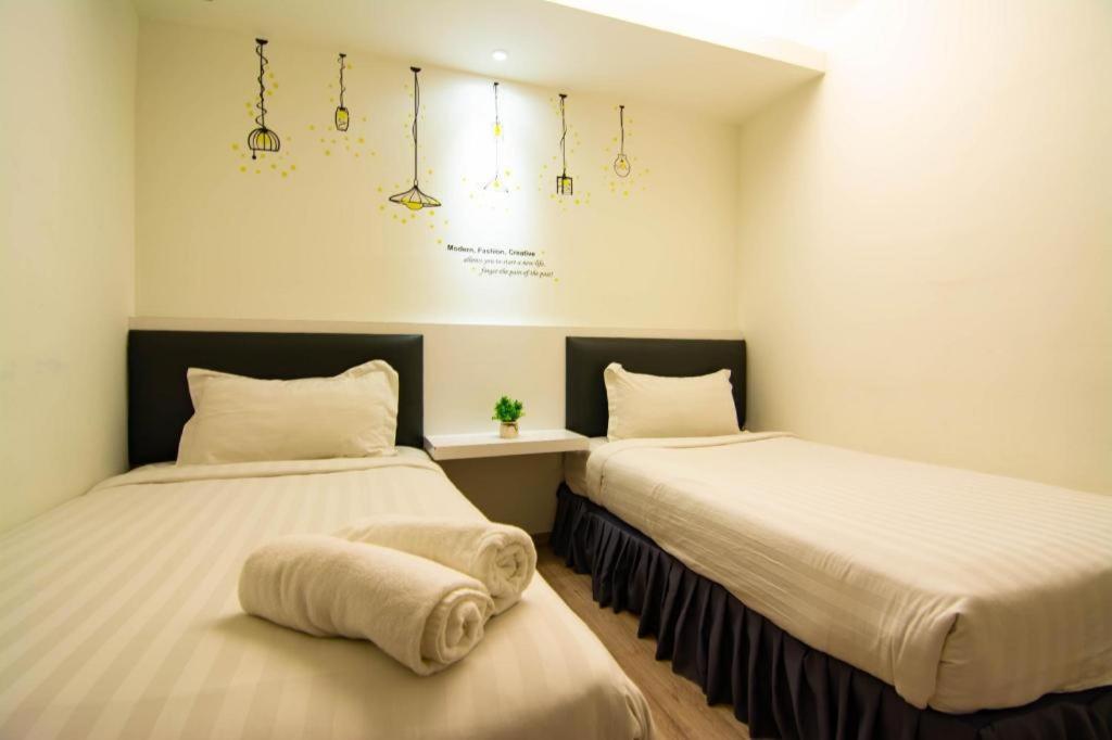 Hotel Zamburger Plaza Mahkota Malacca Exterior photo